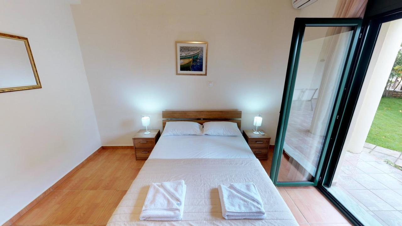 Villa Athina Asprouliánoi Exterior photo